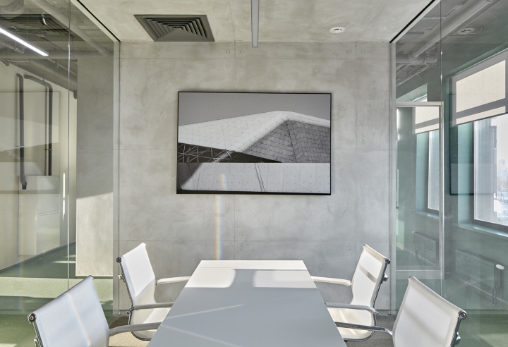 Современный интерьер офиса от студии VOX Architects