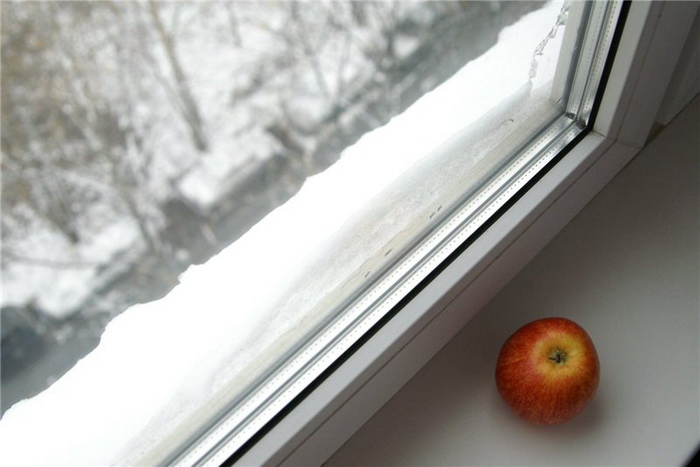 Как утеплить пластиковое окно на зиму. Инструкция к действию