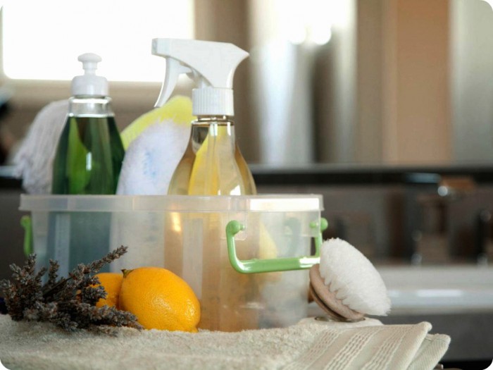 Ополаскиватель в посудомойке заменяют подкислённой водой