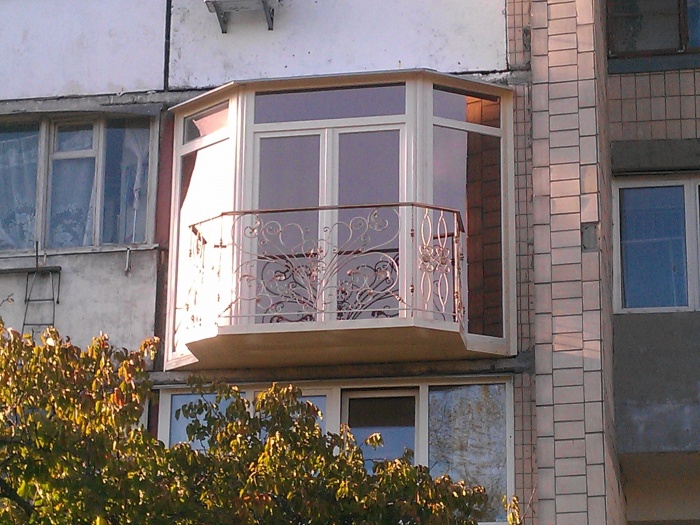 Балкон от пола до потолка фото