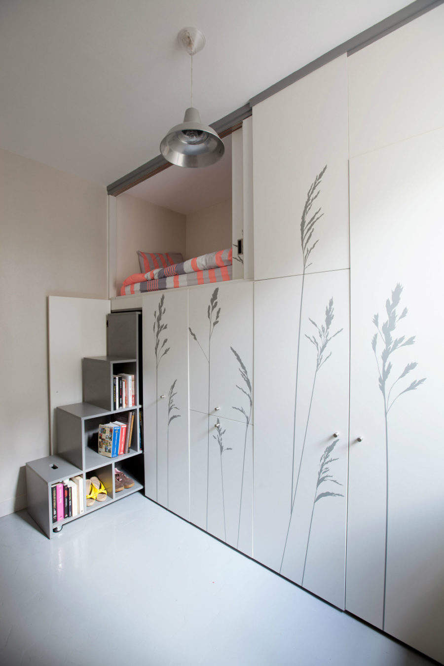 8 square meter apartment in Paris 900x1350 24 Micro Apartments Under 30 Square Meters