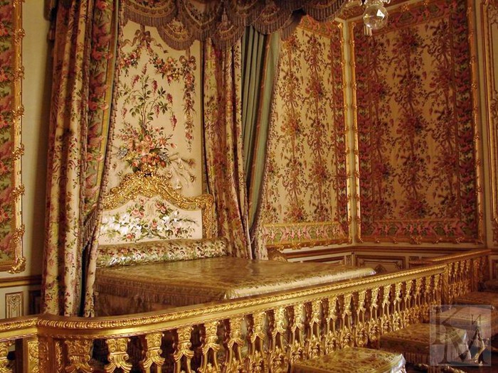 Королевские опочивальни: 20 роскошных спален с прекрасными интерьерами, фото № 1