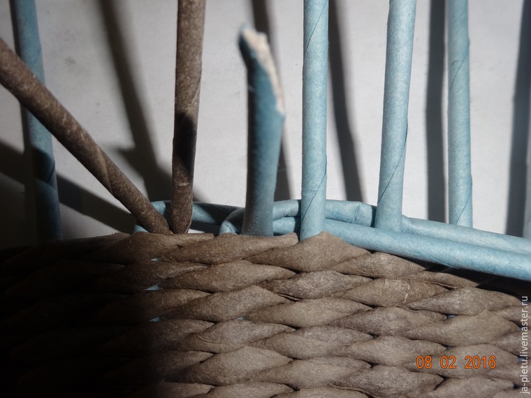 Мастер-класс: плетение сервировочных ковриков из бумажных трубочек, фото № 17