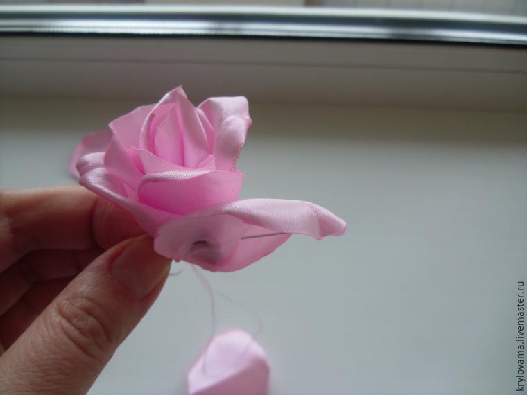 Создаем реалистичную розу из лент, фото № 9