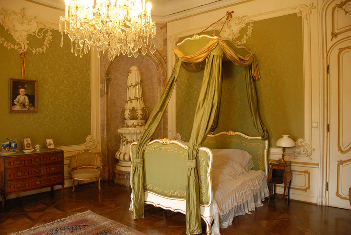 Королевские опочивальни: 20 роскошных спален с прекрасными интерьерами, фото № 17