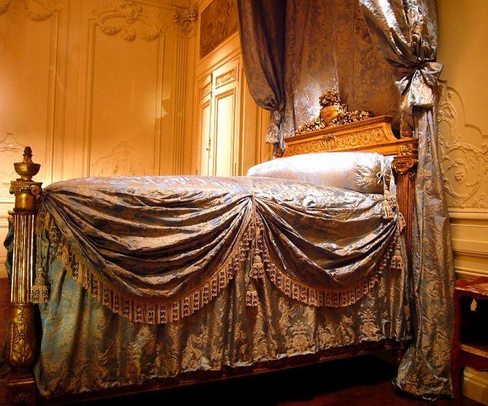 Королевские опочивальни: 20 роскошных спален с прекрасными интерьерами, фото № 8