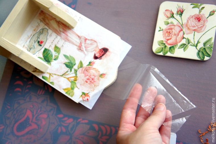 Делаем вечный календарь «Розовый сад» в технике «декупаж» с использованием ткани и чипборда, фото № 19