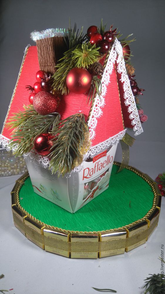 Новогодний домик Деда Мороза из коробки конфет: мастер-класс, фото № 36