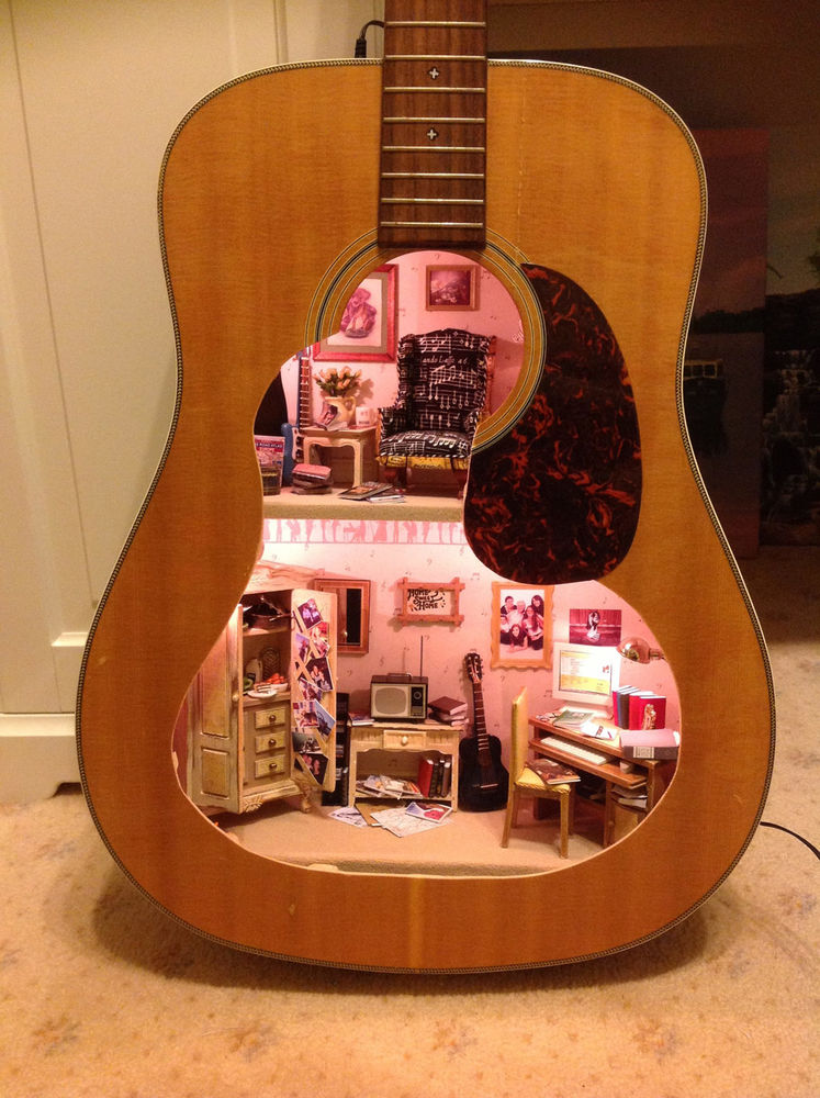 Креативная гитара: во что превращается старый инструмент в умелых руках мастера, фото № 15