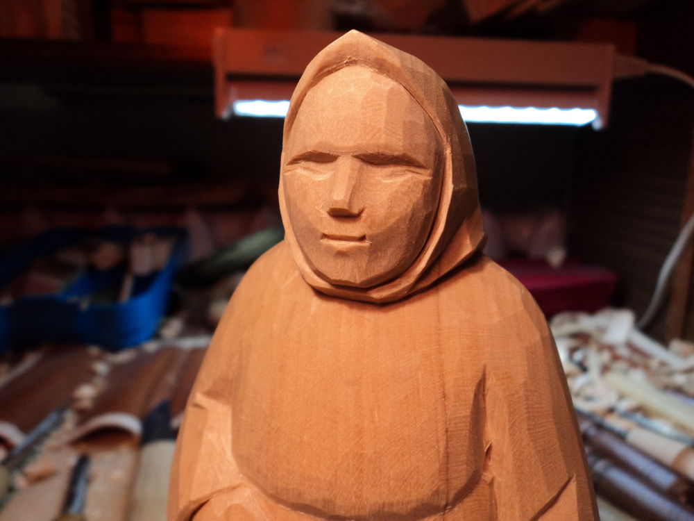 Изготовление деревянной фигуры старушки из сказки «Репка», фото № 18