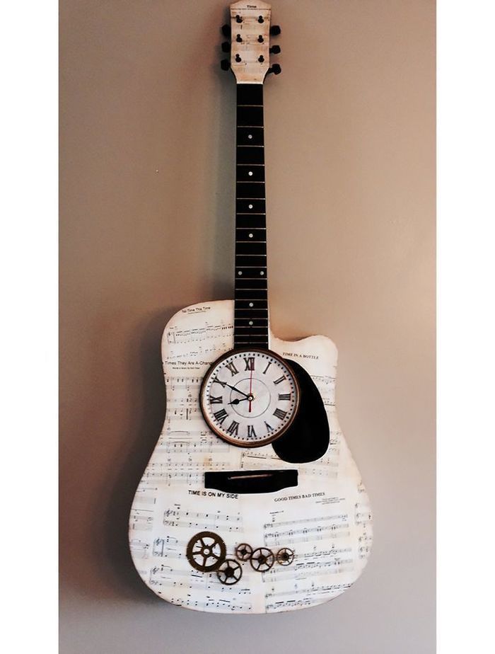 Креативная гитара: во что превращается старый инструмент в умелых руках мастера, фото № 17
