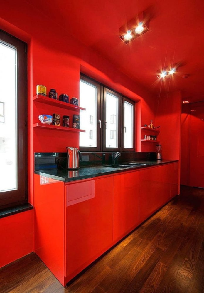 красные стены в интерьере кухни