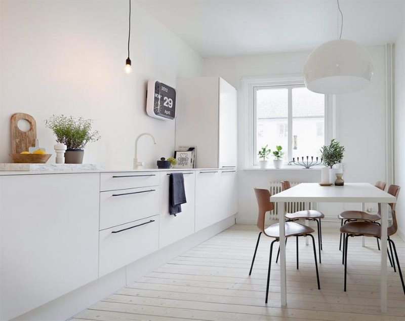 Декор белой кухни в стиле минимализма