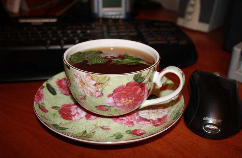 Заваривание чая из вишнёвых листьев