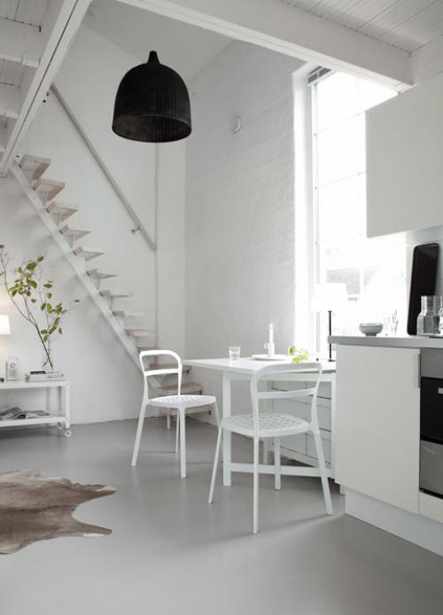 Дизайн маленькой двухуровневой квартиры. Вариант неповторимого дизайна маленькой двухуровневой квартиры в Дании