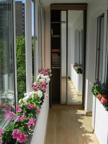 Дизайн оформления узкого балкона