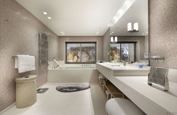 Бежевая плитка-мозаика в интерьере ванной комнаты