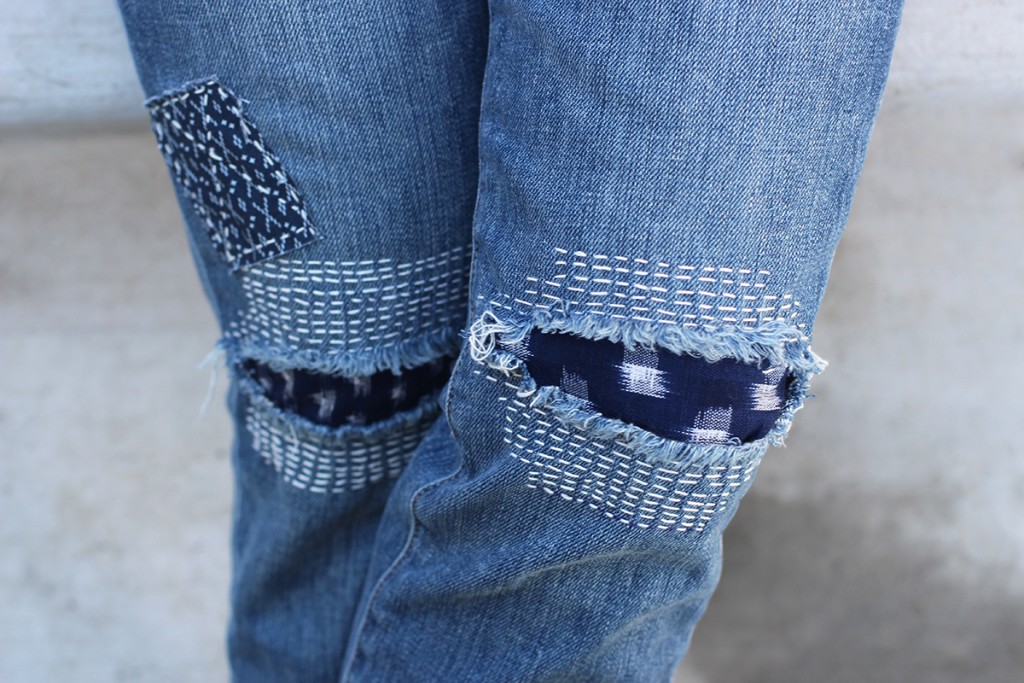 дырки на коленках на джинсах