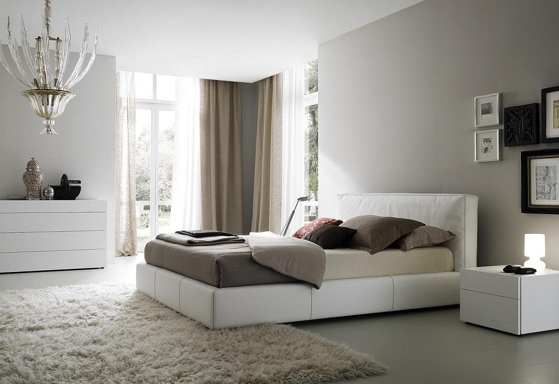 В спальню, выполненную в стиле модерн, необходимо выбирать изящную мебель с минимальным количеством декоративных элементов 