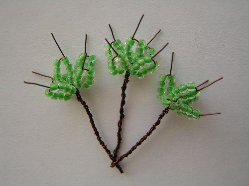 Процесс плетения кактуса из бисера-4
