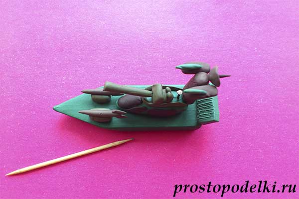 Военный катер из пластилина-06