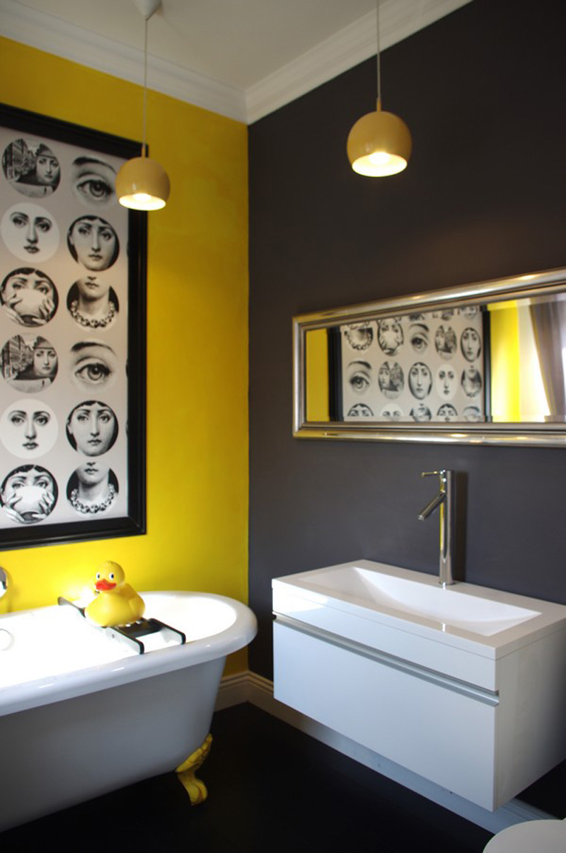 Современная желто-черно-белая ванная комната