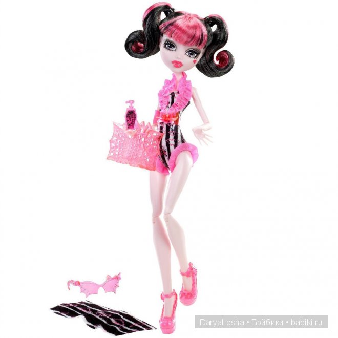 Monster High - Дракулаура, Draculaura