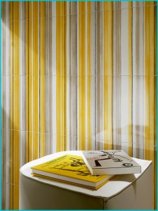Дизайн желтой ванной комнаты  