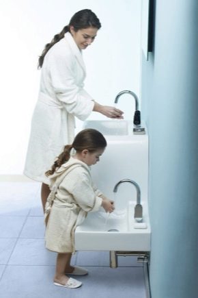 Высота раковины в ванной: стандарт от пола