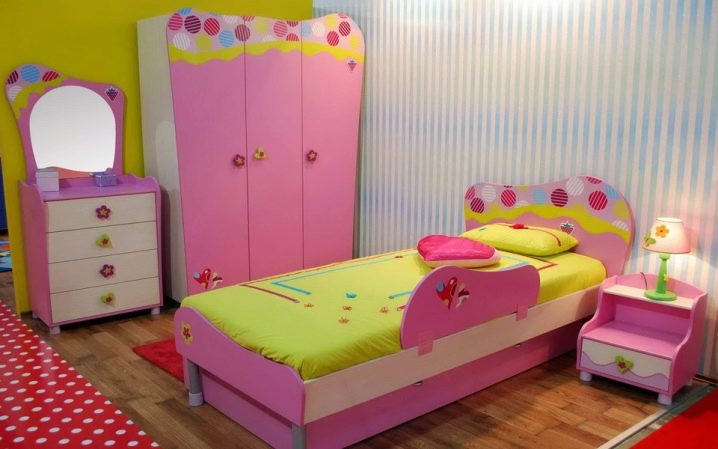 Как выбрать кровать для девочки?