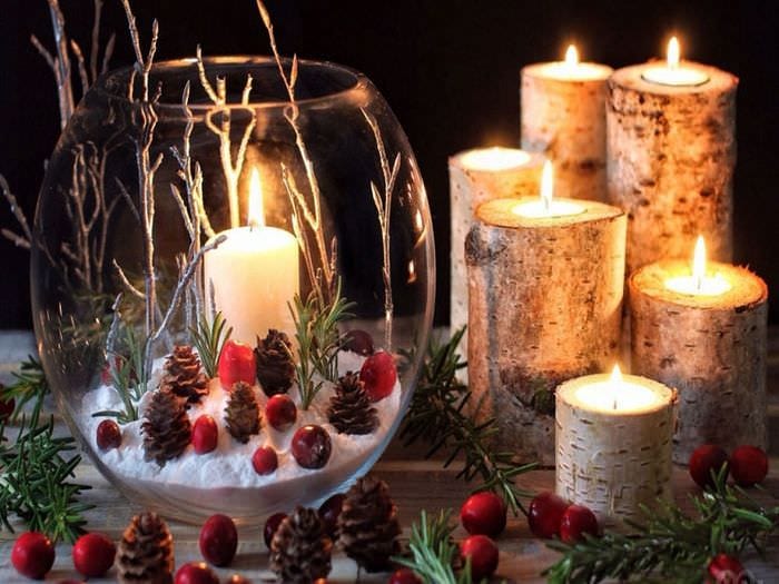 вазы с декором и свечами