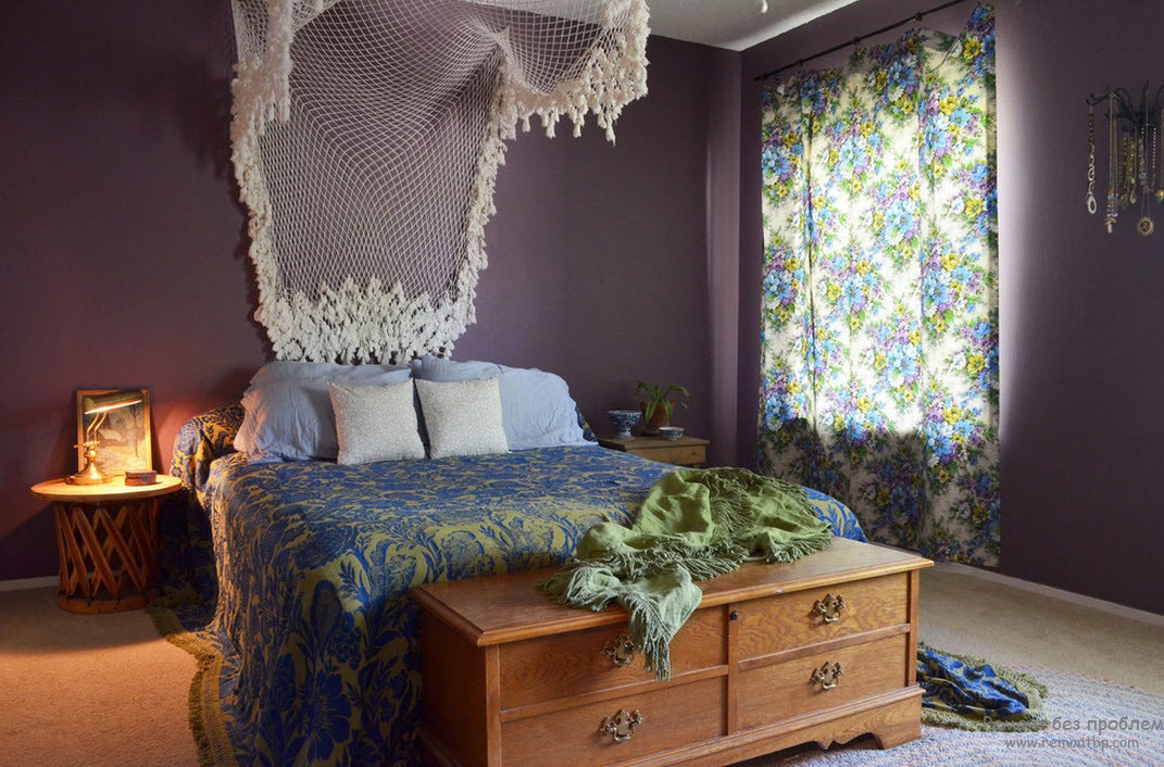 Красивая фиолетовая спальная комната