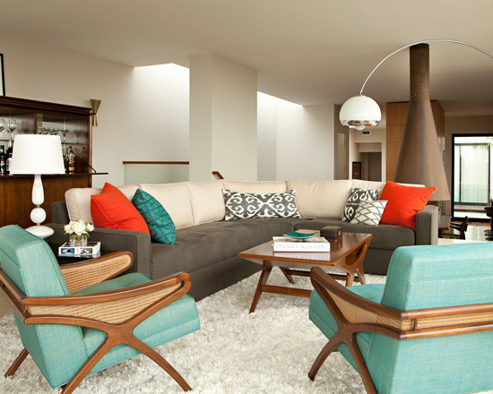 Кресла бирюзового цвета в интерьере гостиной